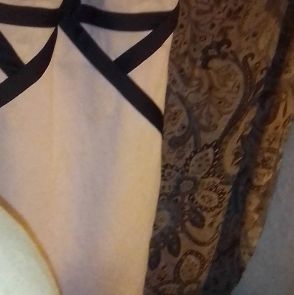 A dress from HAUTE MONDE - Picture 5 of 5